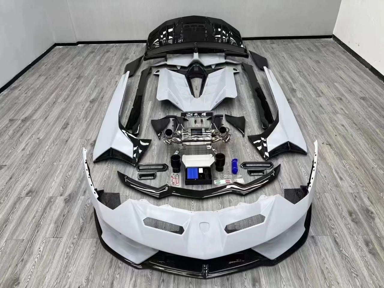 람보르기니 아벤타도르 LP700/LP720, SVJ 탄소섬유 카본 바디킷